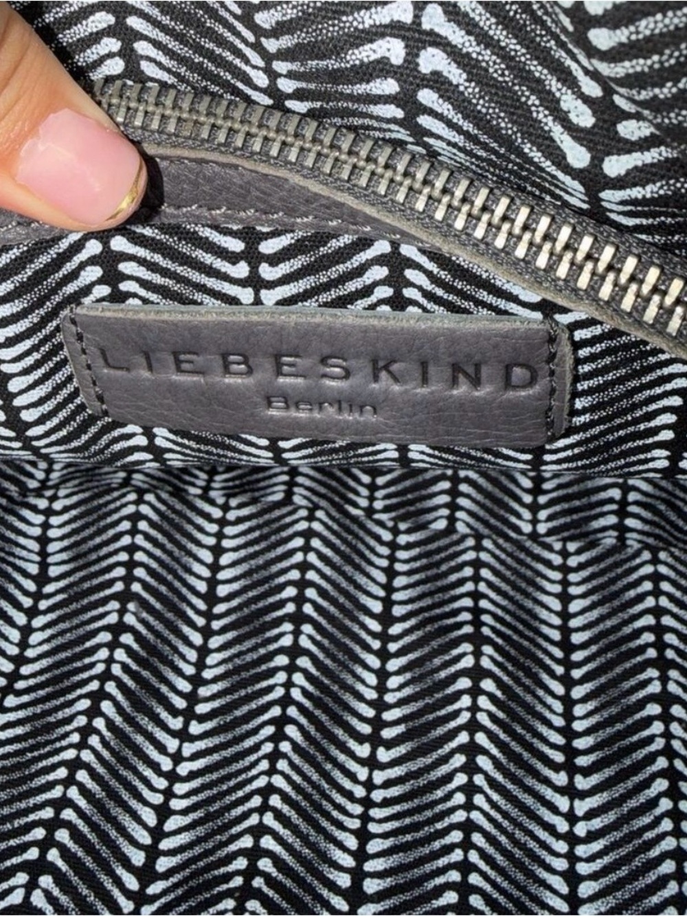 LIEBESKIND BERLIN crossbody purse - Picture 10 of 11